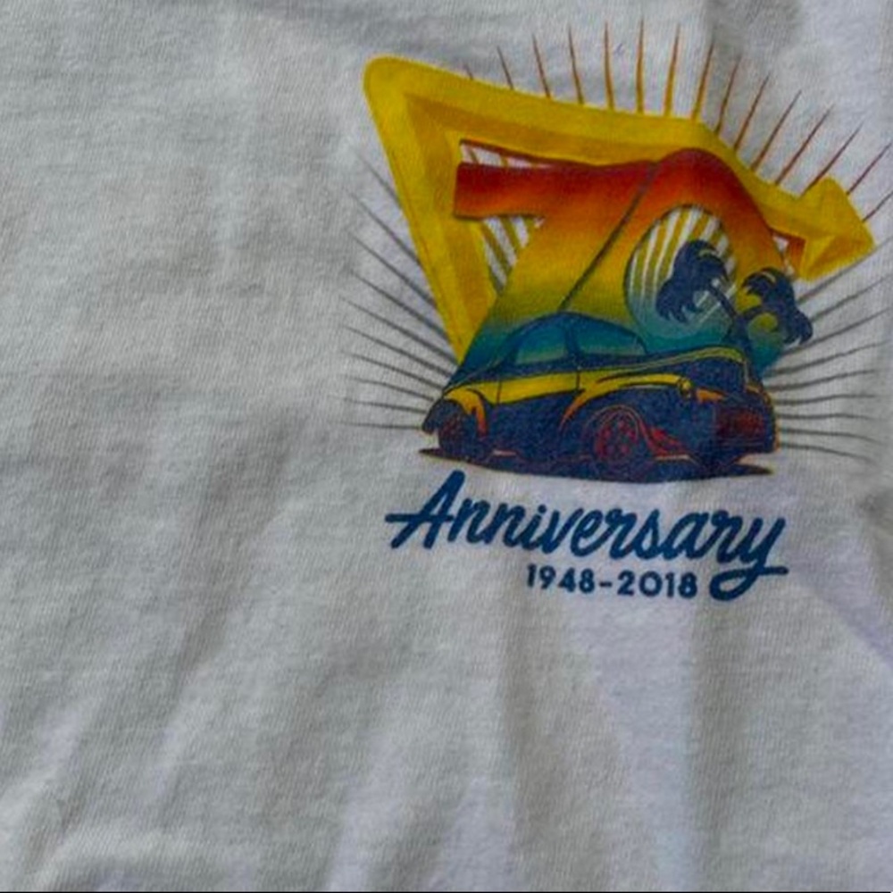IN N OUT GRAPHIC TEE